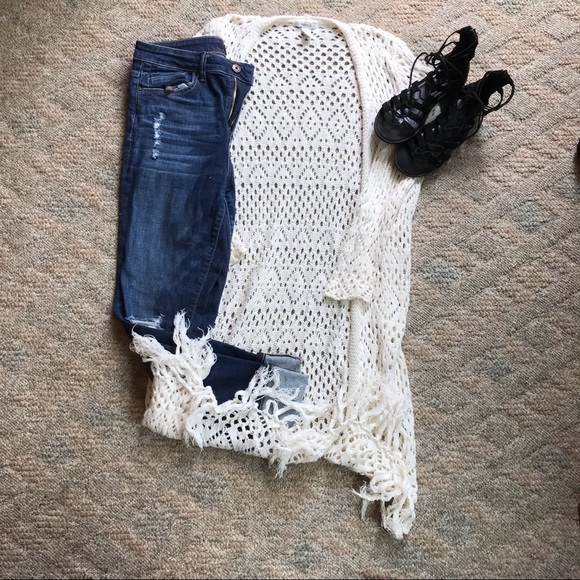 Forever 21 Other - Forever 21 Open Knit Fringe Cardigan